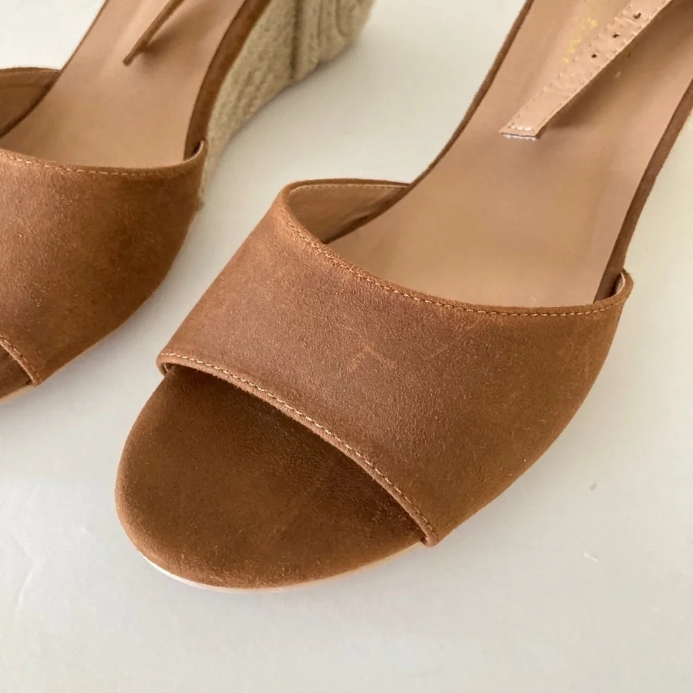 NWOT Anthropologie Coconuts by Matisse Raffia Honey/Brown Wedge Heels Sz 10